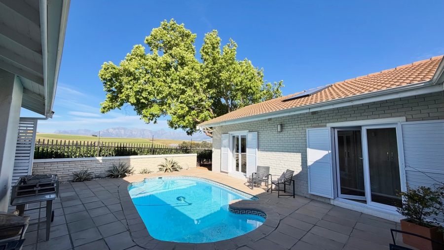 Commercial Property for Sale in Stellenbosch Farms Western Cape